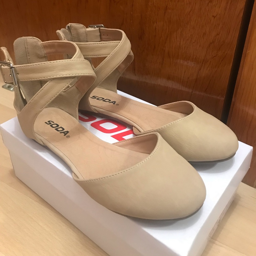 Nude Flats